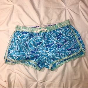 Southern Tide blue-leafed shorts
